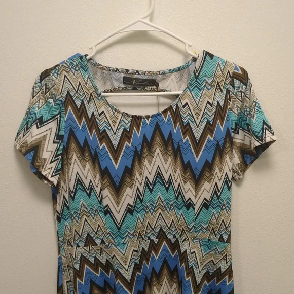 NWT Neesha Mini Dress - Chevron Pattern - Elastic - Relaxed Vibe - Work To Play - Picture 3 of 13